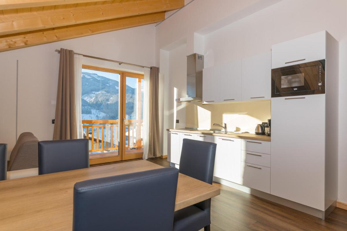 טזרו Latemar Fiemme Apartments מראה חיצוני תמונה